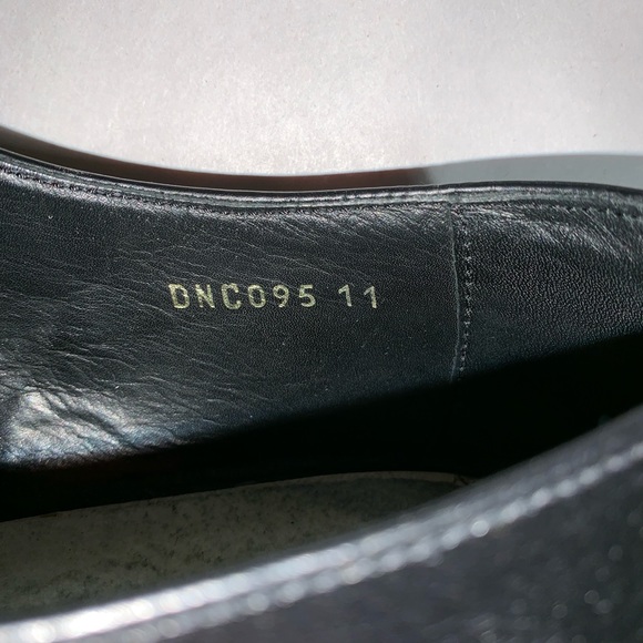 ❄️SOLD❄️PRADA size 11 DRESS SHOE $850 - Picture 3 of 8